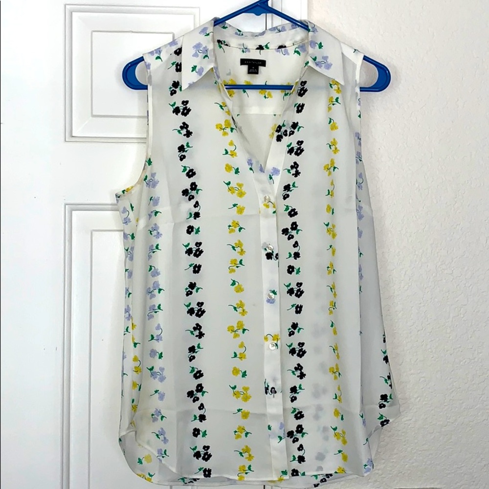 Ann Taylor Sleeveless blouse